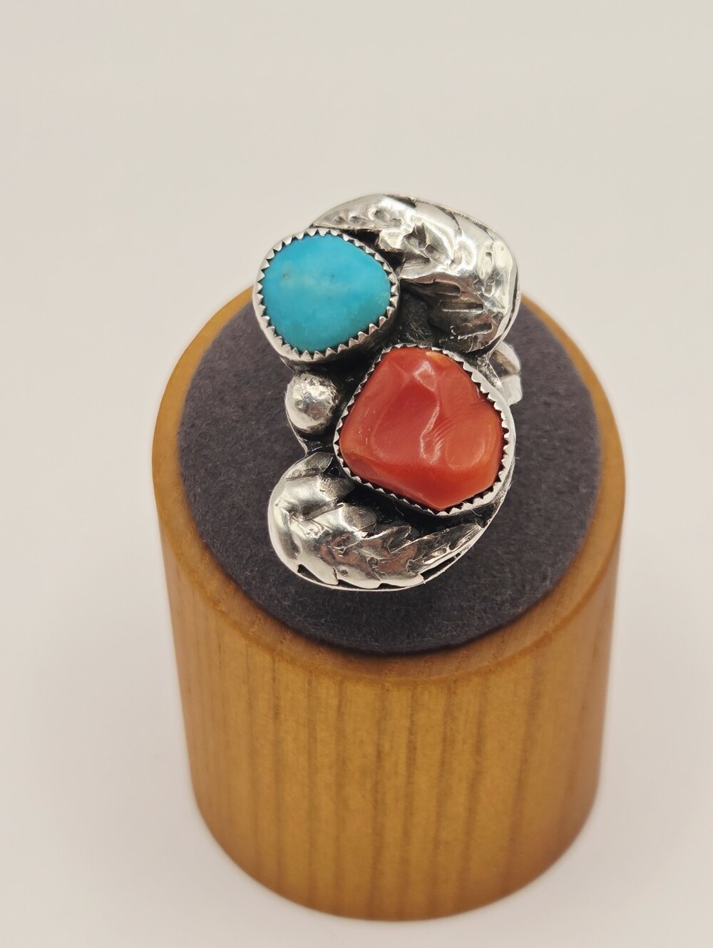 Sterling Silver  Navajo TURQUOISE CORAL RING Handcrafted Southwestern Gemstones